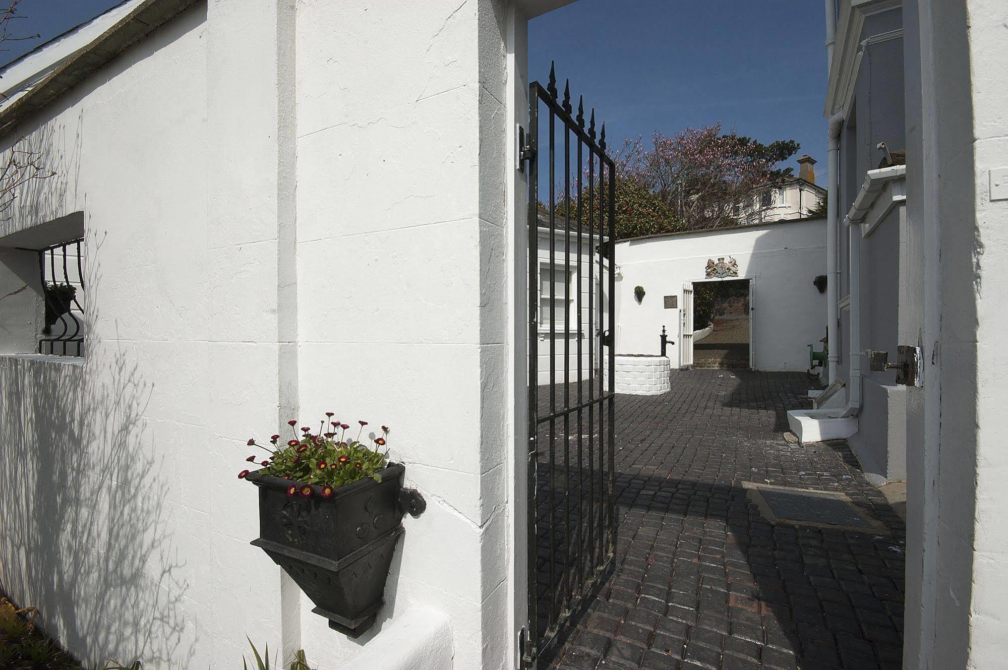 The White House Hastings Exterior foto